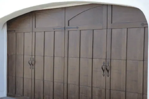 Safe-Way SteelHouse Sage Creek carriage garage door