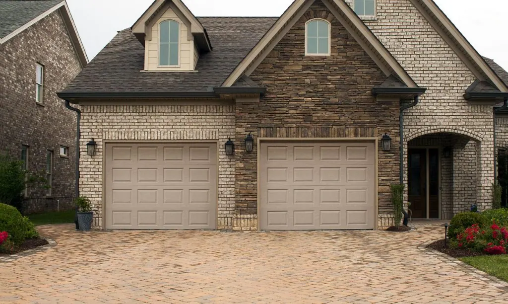 Safe-Way Regency Model 65 short raised panel garage door